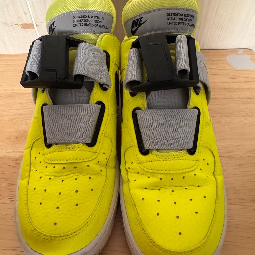 Nike Air Force 1 Utility Sneaker Bolt